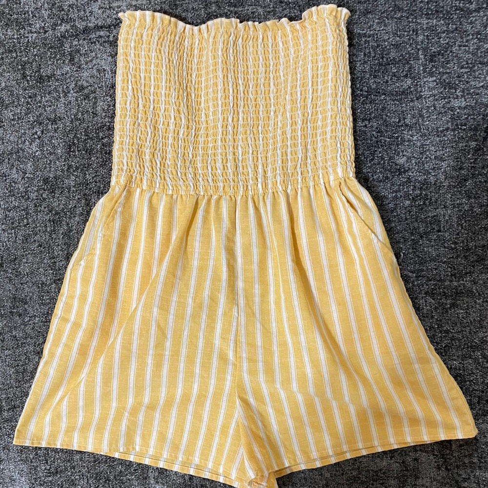 Strapless romper